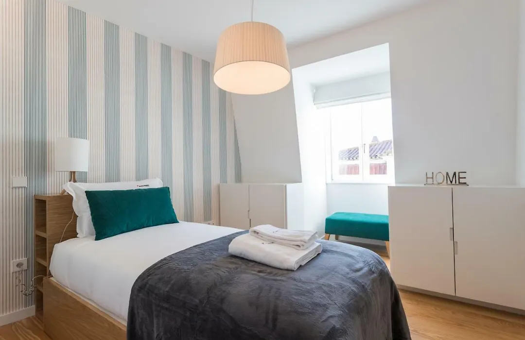 Flh Chiado Bright Apartment-1