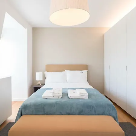 Flh Chiado Bright Apartment-3