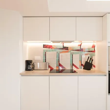 FLH Chiado Bright Apartment-2